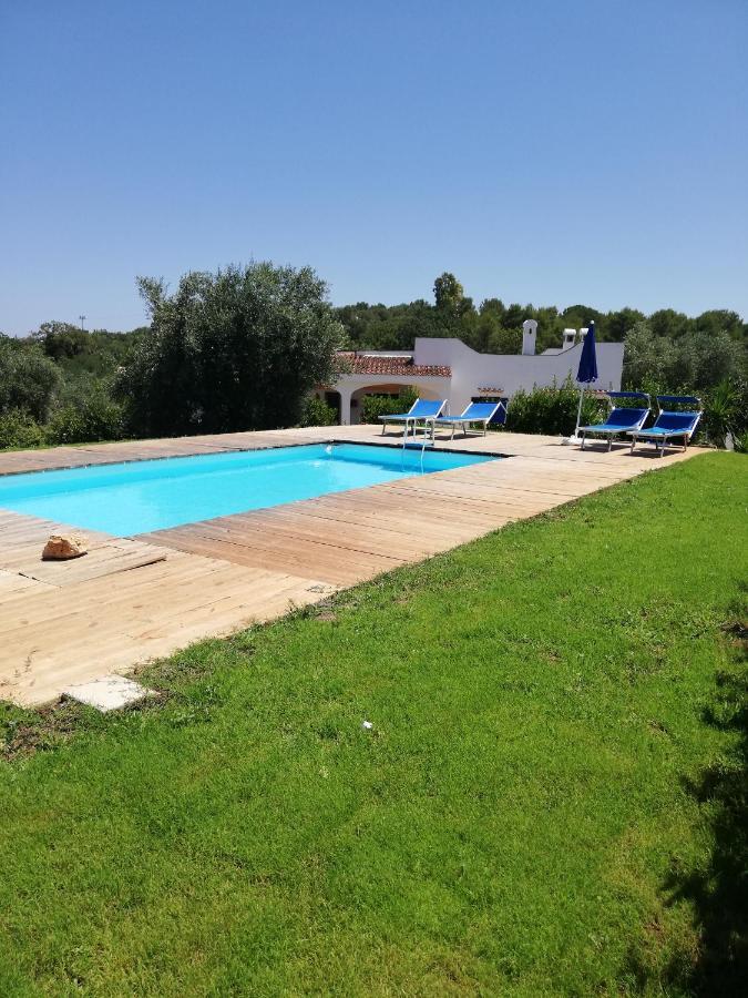 Holiday Home Trullo Antico Ostuni Esterno foto