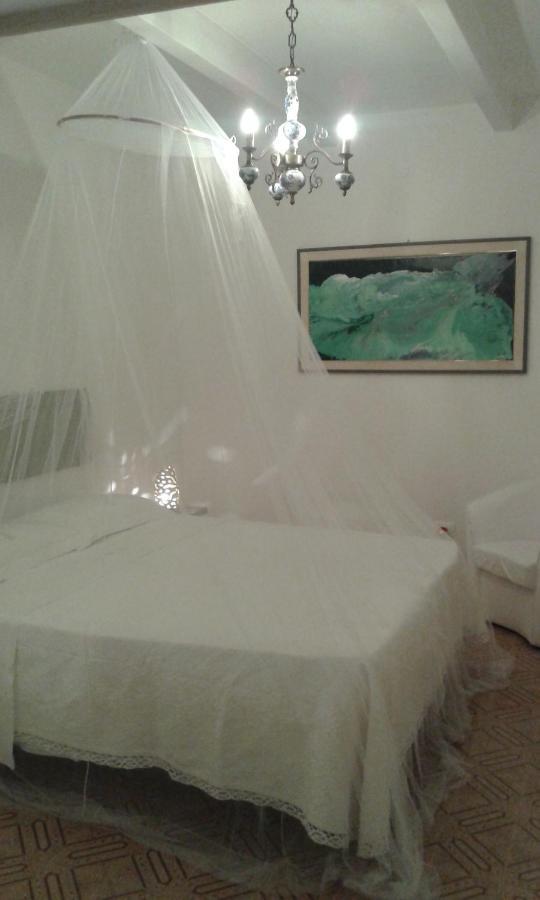 Holiday Home Trullo Antico Ostuni Esterno foto