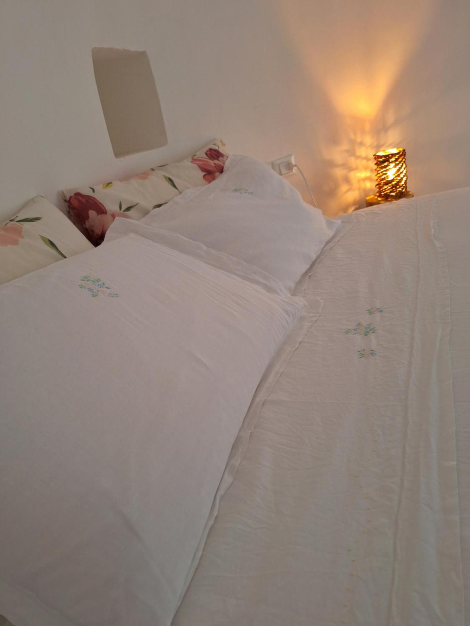 Holiday Home Trullo Antico Ostuni Esterno foto