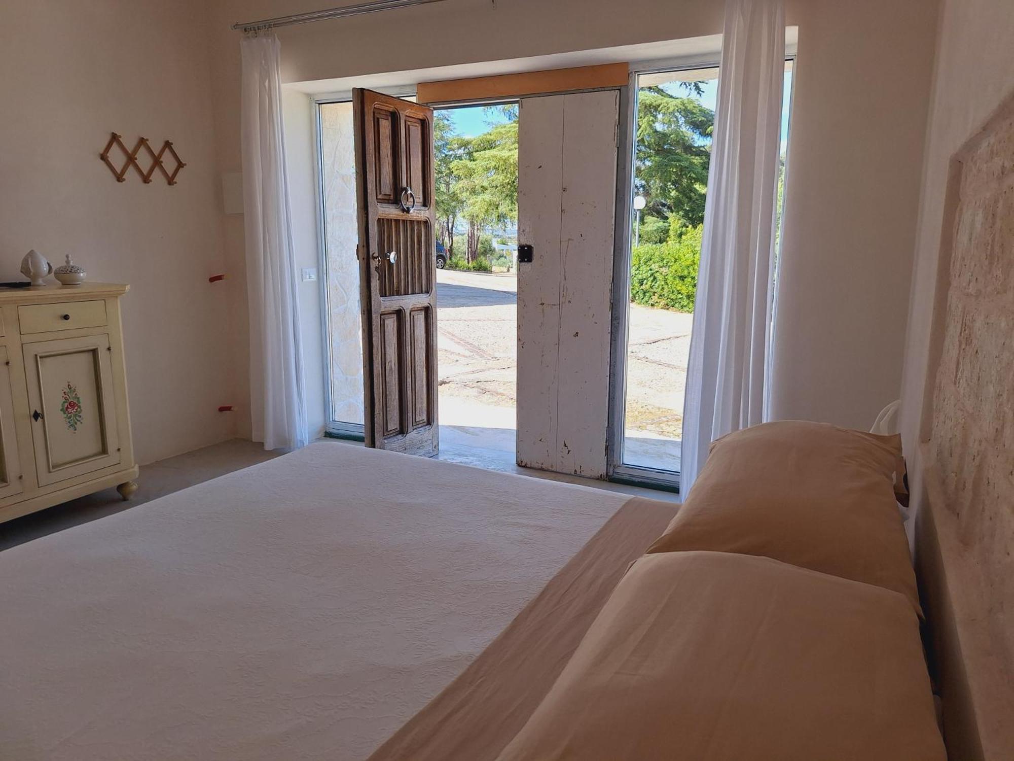 Holiday Home Trullo Antico Ostuni Esterno foto