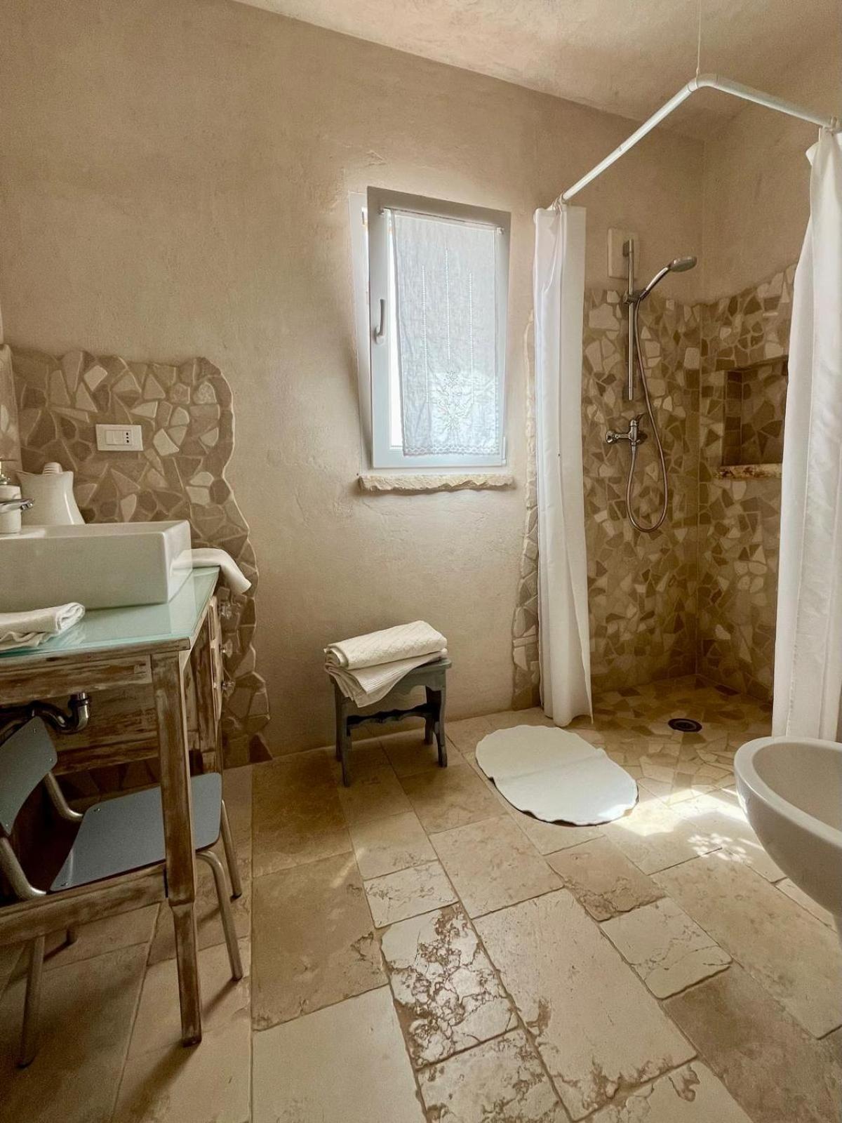 Holiday Home Trullo Antico Ostuni Esterno foto
