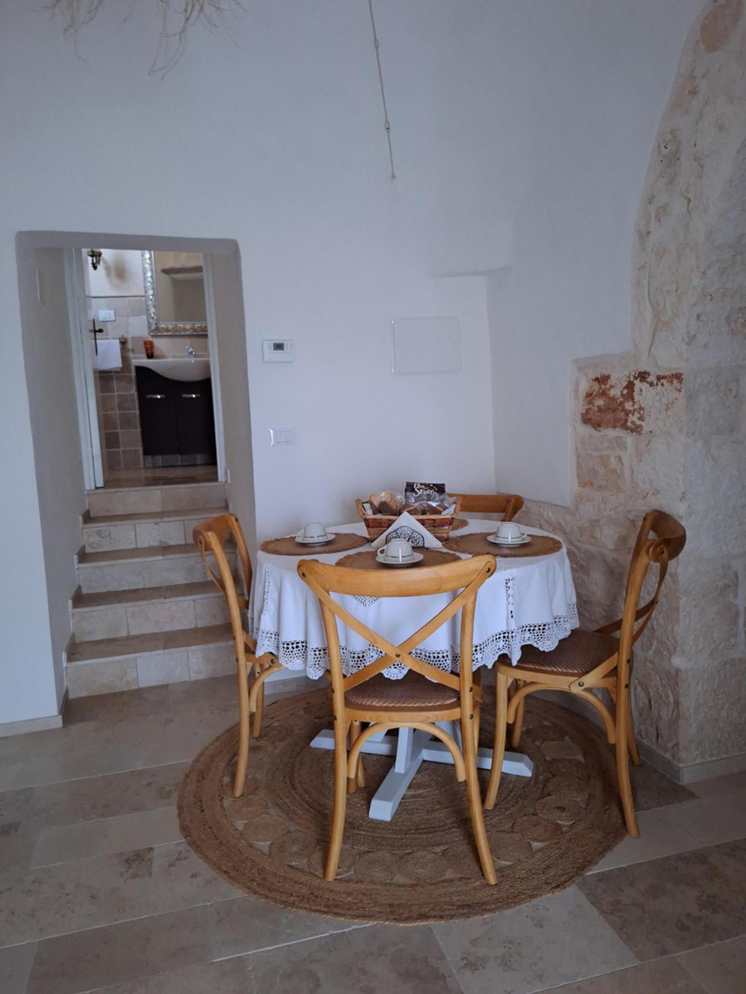 Holiday Home Trullo Antico Ostuni Esterno foto